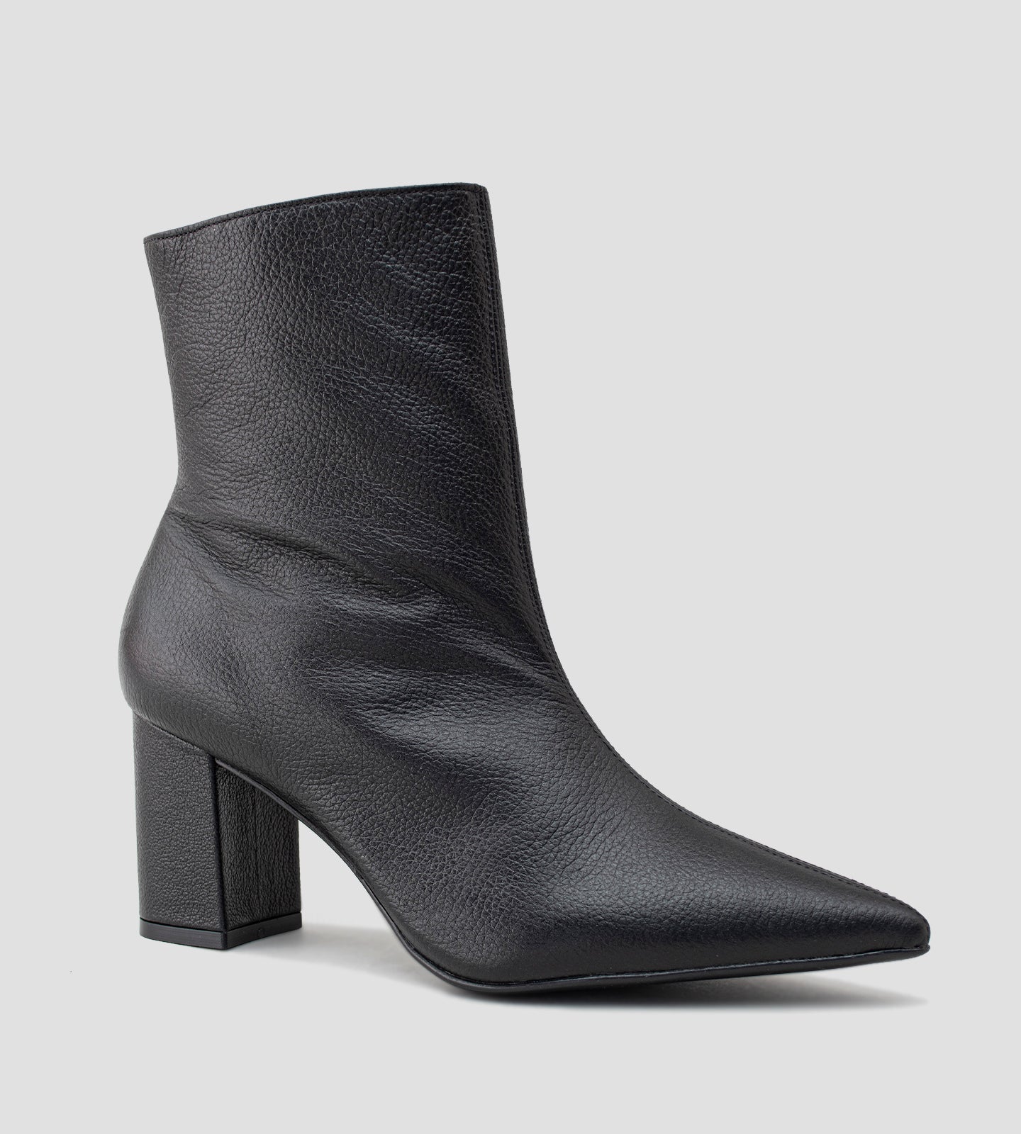Bota Cano Médio Couro Preto