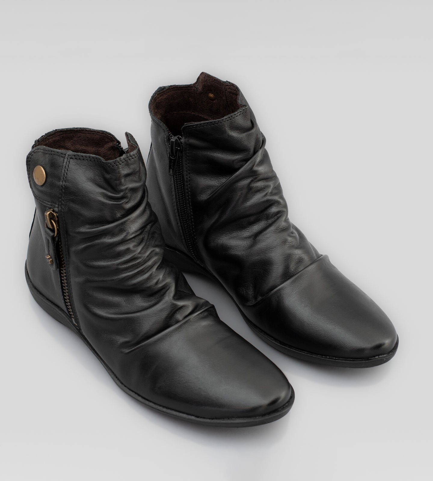 Botinha Couro Preto