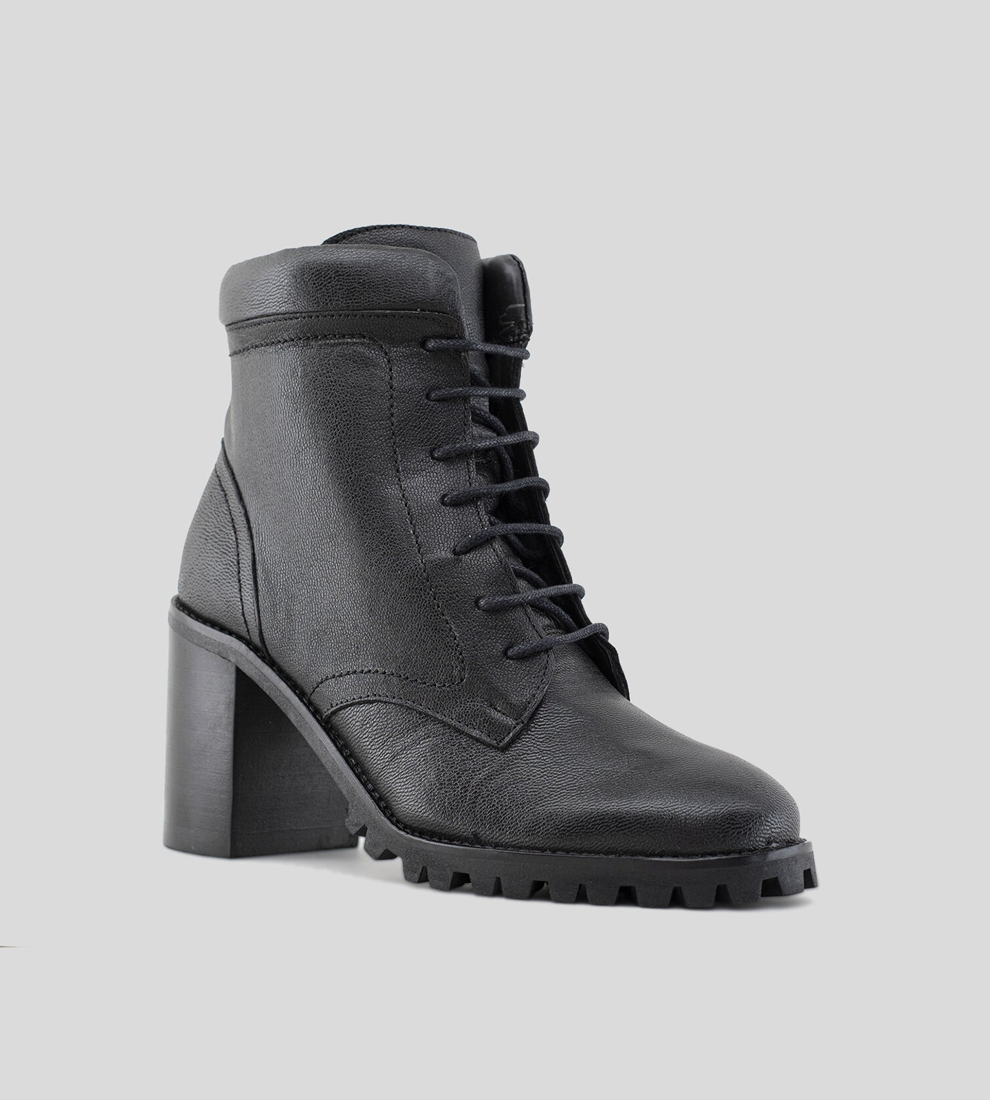 Coturno Couro Preto