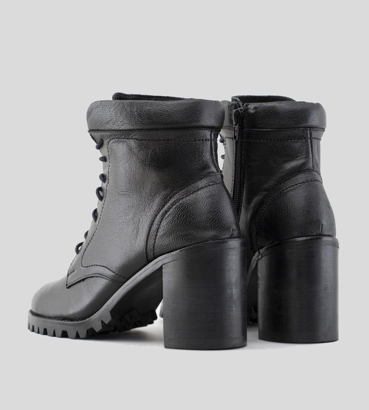 Coturno Couro Preto