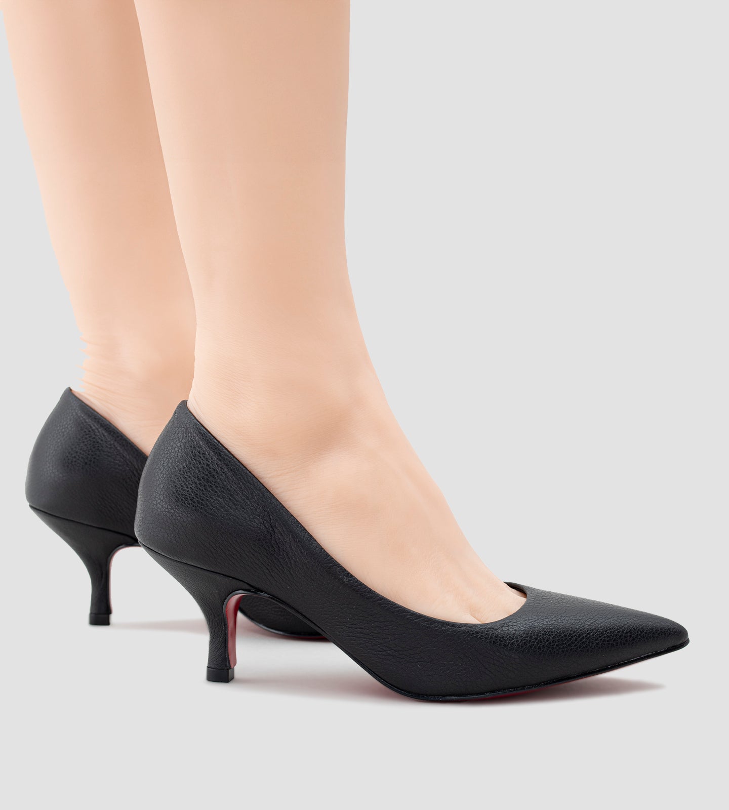 Scarpin Salto Fino Baixo Couro Preto CBK