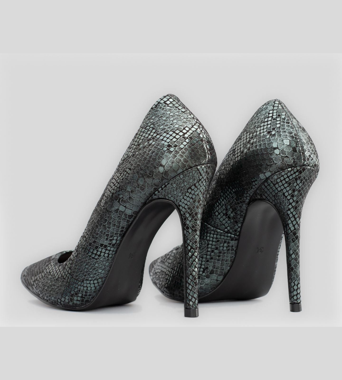 Scarpin Couro Croco Verde Metalizado CBK