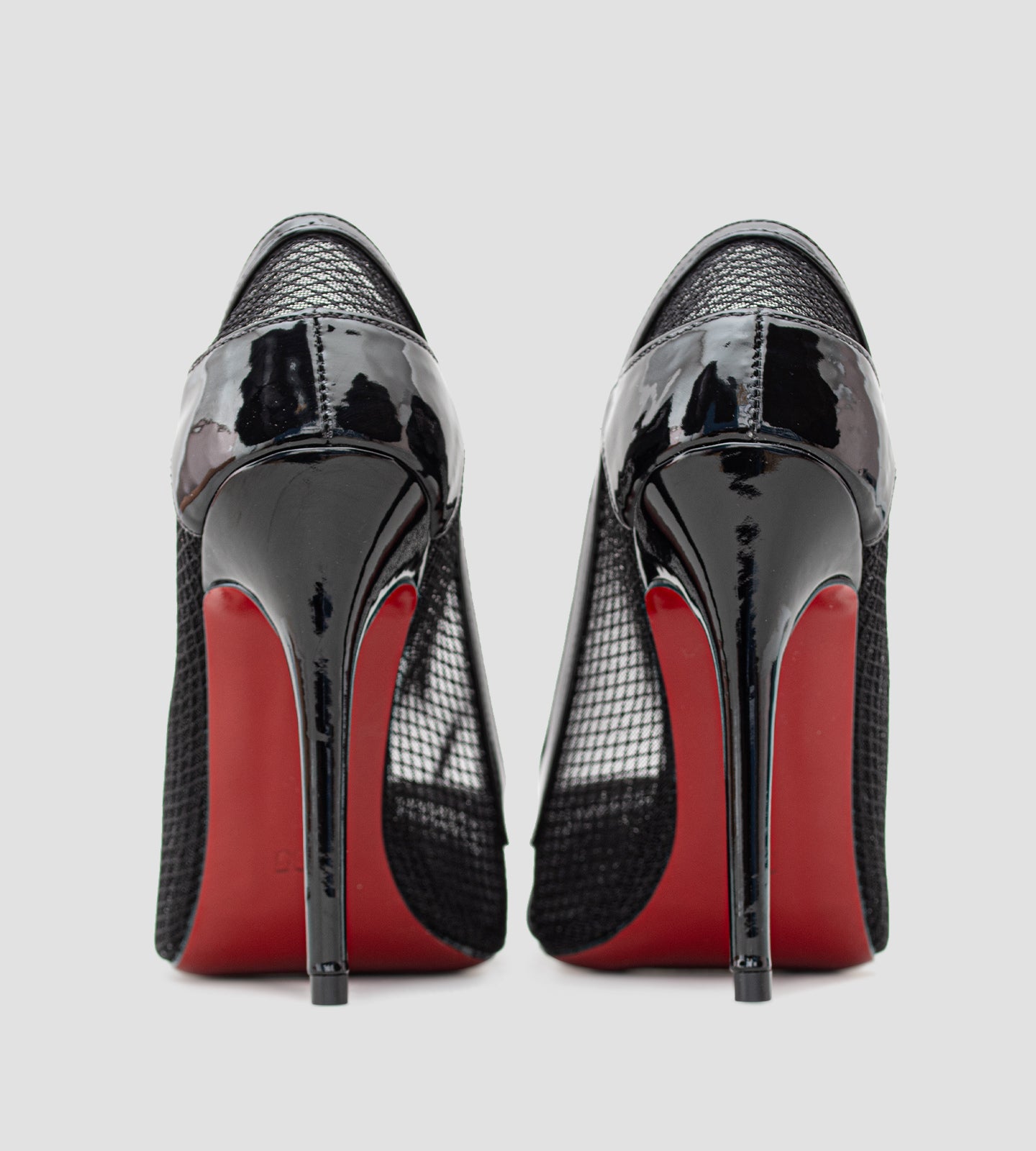 Scarpin Verniz Tela Preto CBK