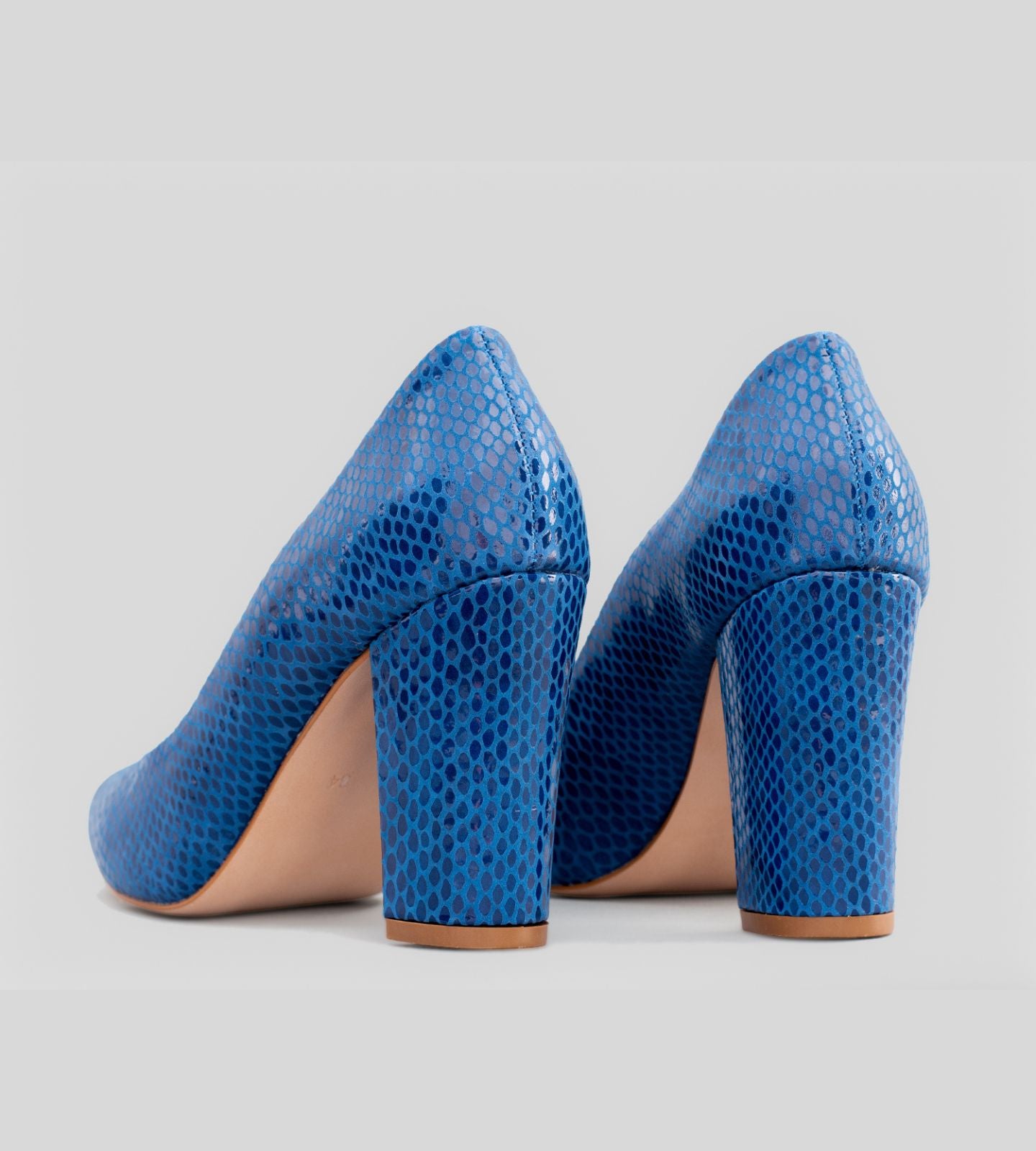 Scarpin Salto Bloco Couro Estampa Cobra Azul