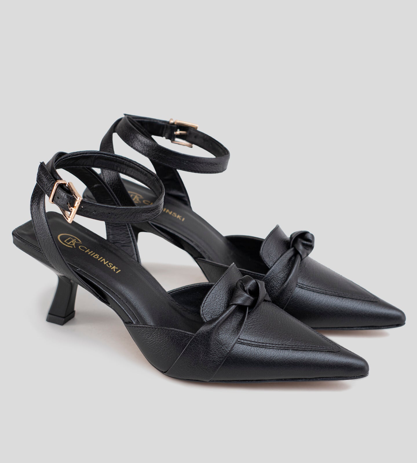 Scarpin Slingback Kitten Heels Couro Preto