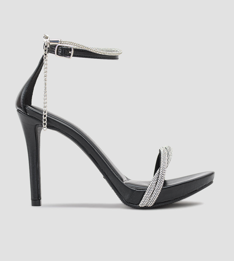 Sandália de festa preta com salto alto de 10cm, meia pata para mais conforto, tiras de strass nos dedos e tornozeleira com strass delicado, ideal para eventos e ocasiões especiais.