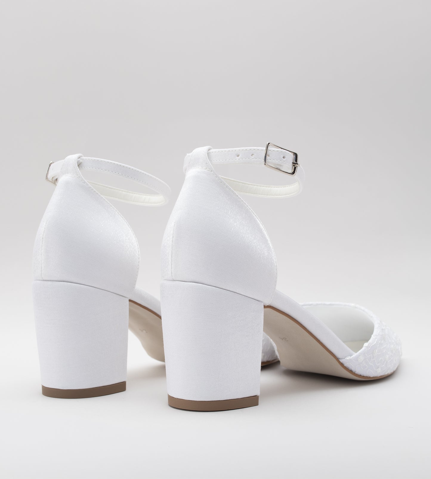 Scarpin Noiva Tecido Velvet Renda Branca
