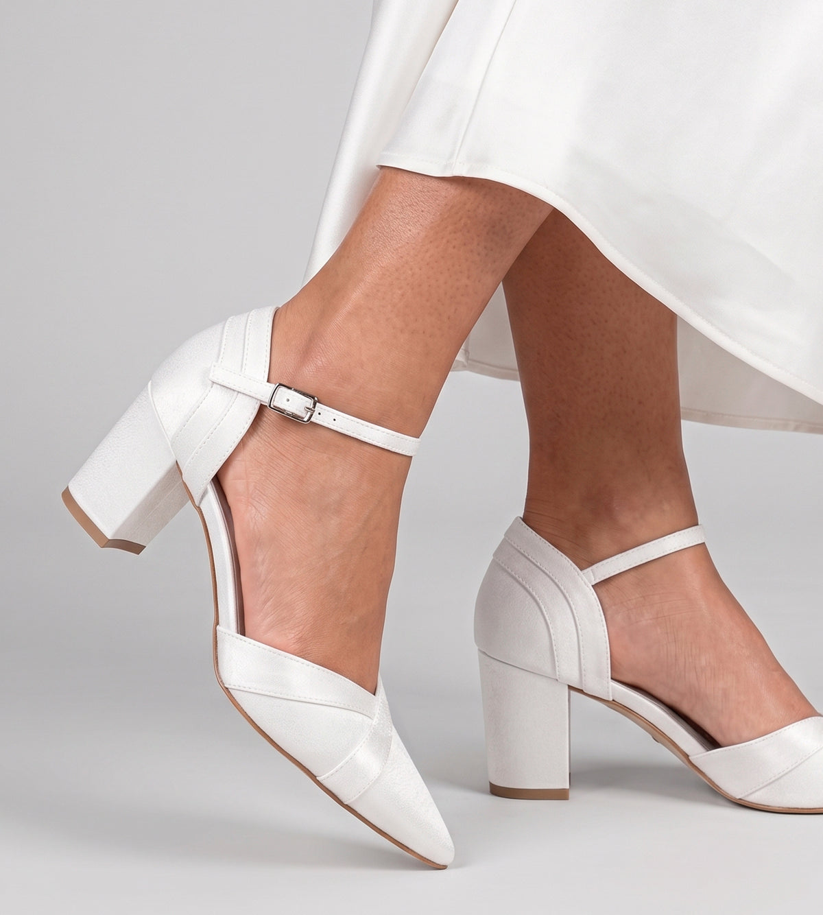 Scarpin Noiva Tecido Velvet Branco