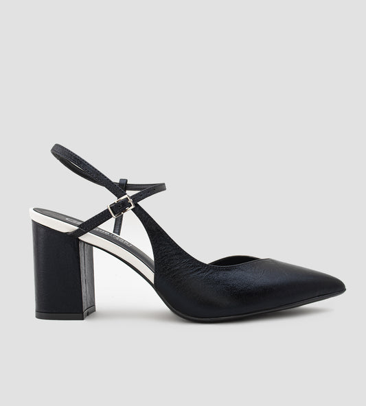 Scarpin Bicolor Couro Preto e Branco