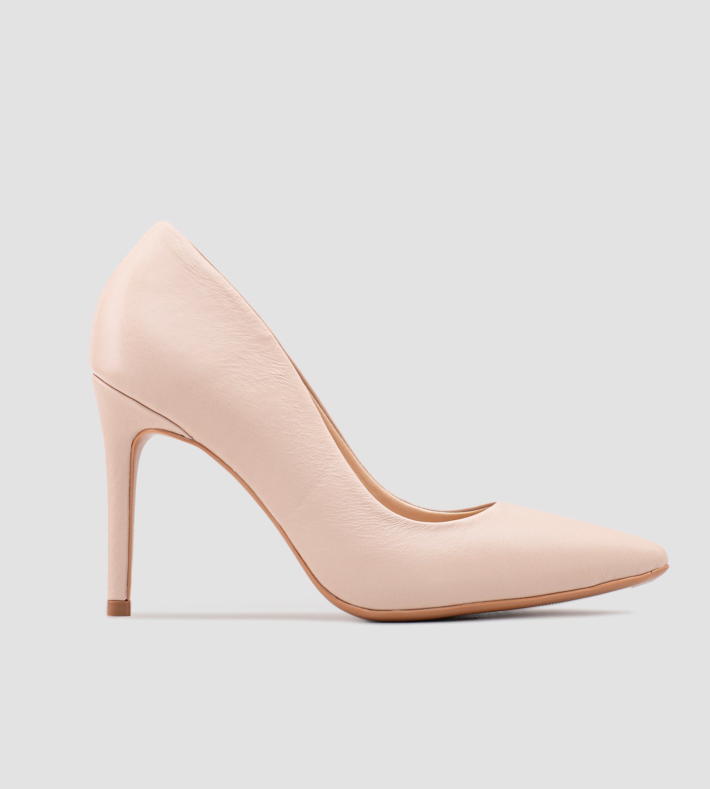 Scarpin Salto Fino Couro Nude