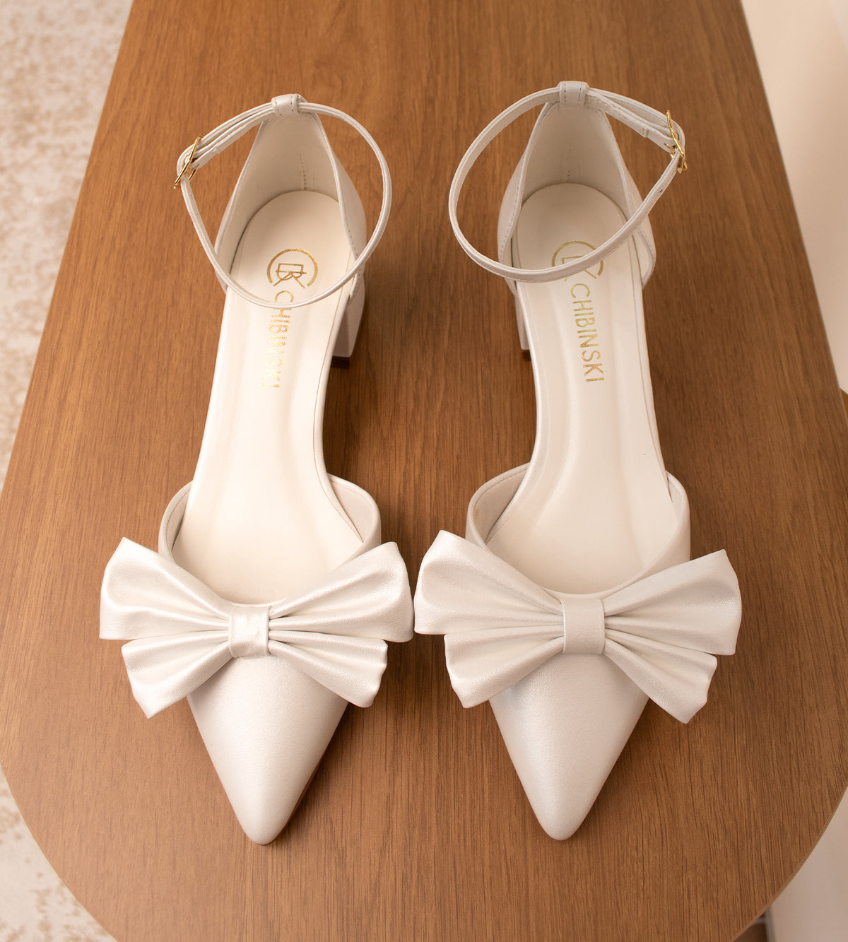 Scarpin Noiva Couro Perolado Off White Com Laço