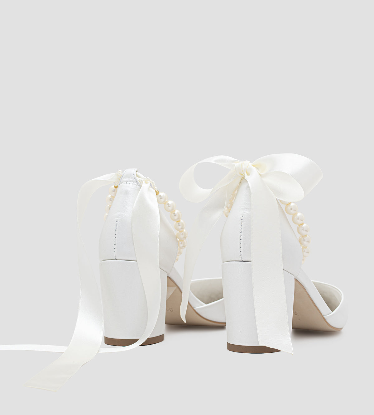 Tornozeleira Pérolas com Cetim Off White