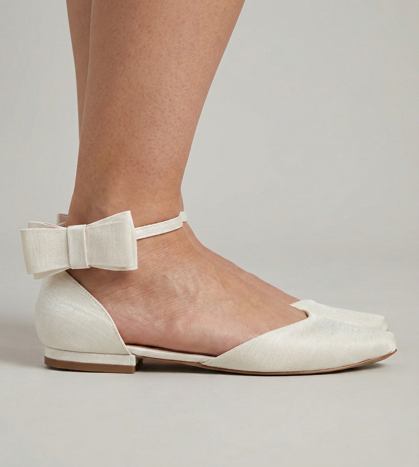 Sapatilha Noiva Com Laço Velvet Off White