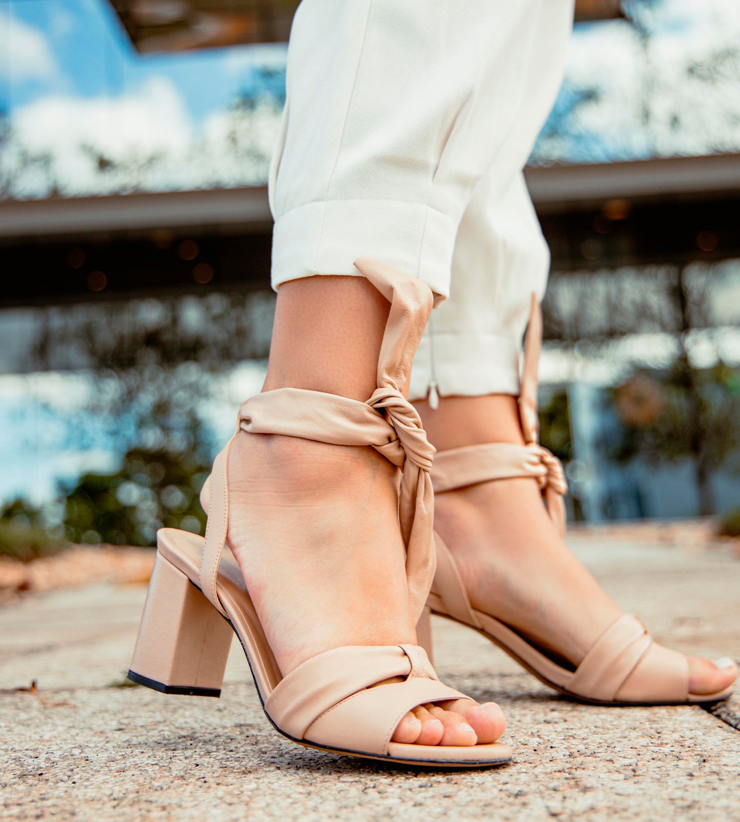 Sandália de Amarração Couro Nude – CHIBINSKI