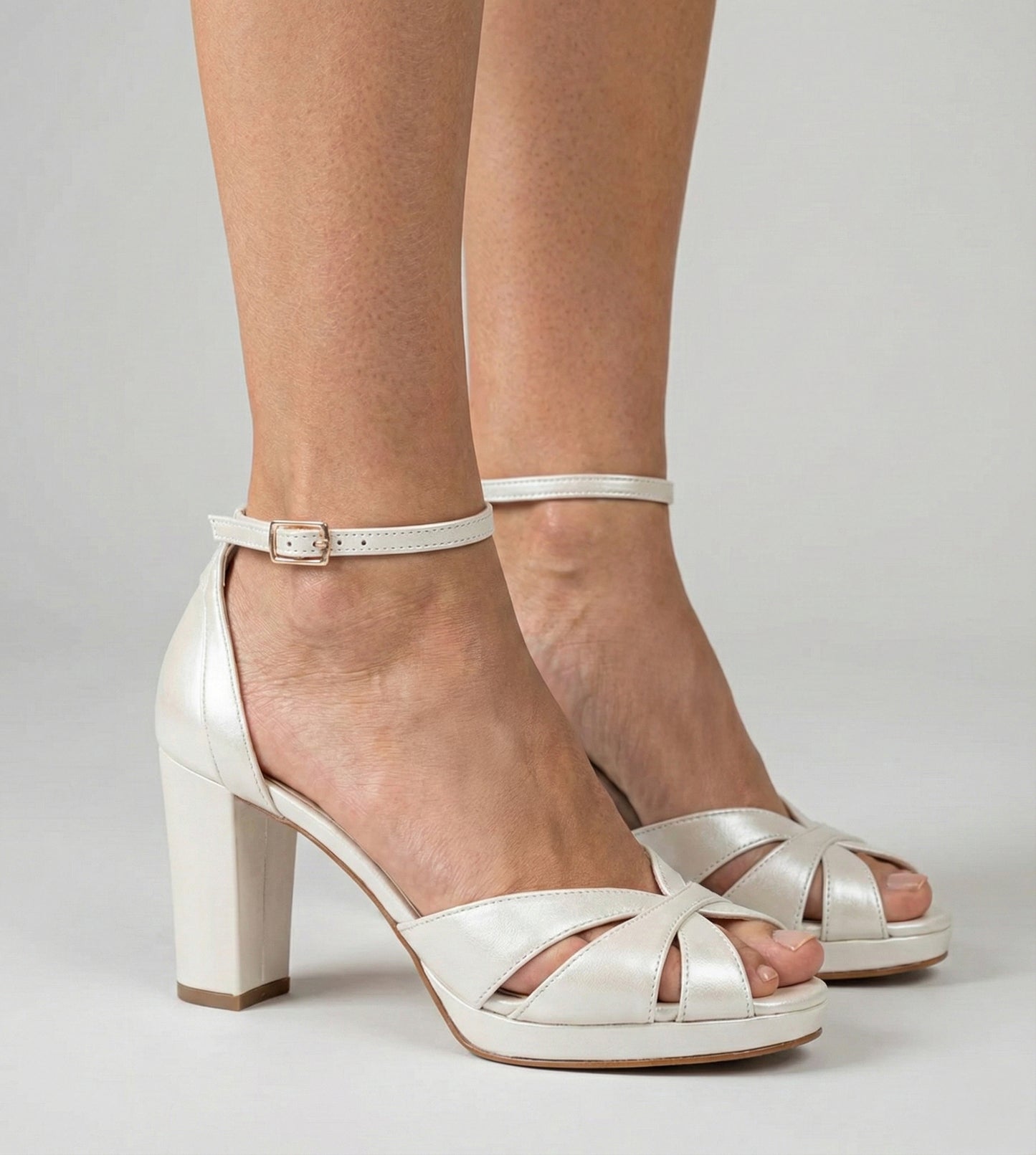 Sandália Noiva Meia Pata Couro Perolado Off White