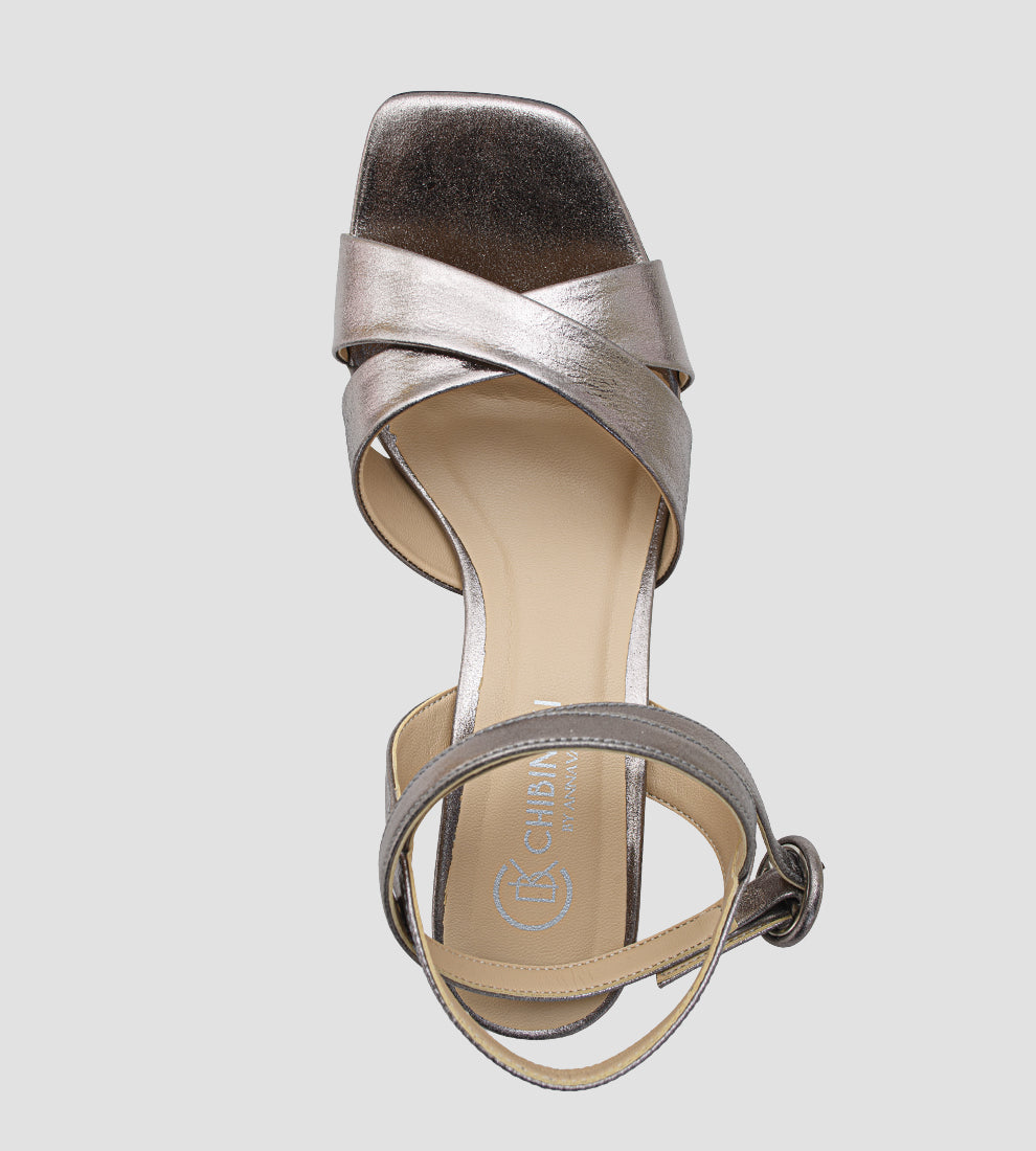 Sandália Couro Prata Velha