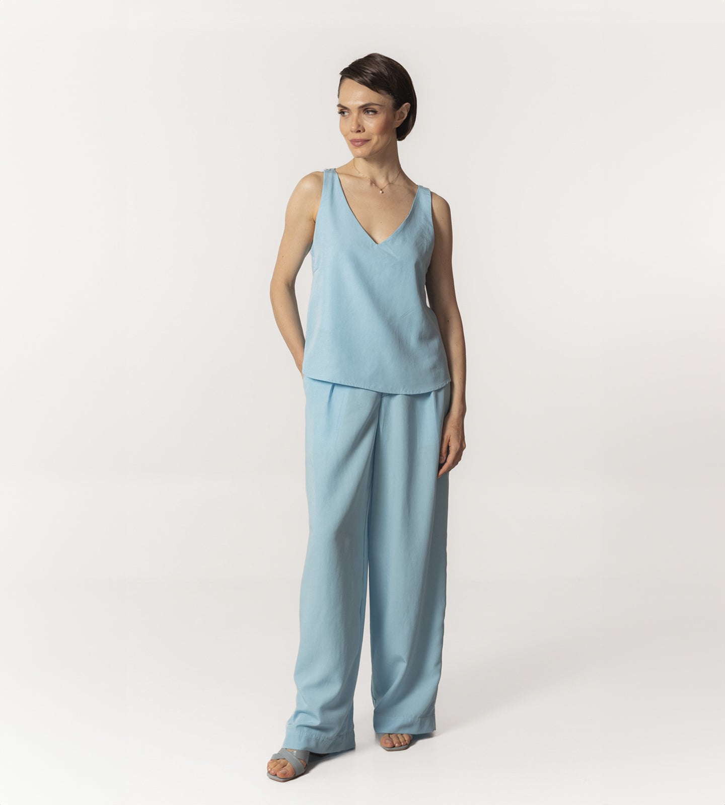 Sandália Salto Bloco Couro Azul