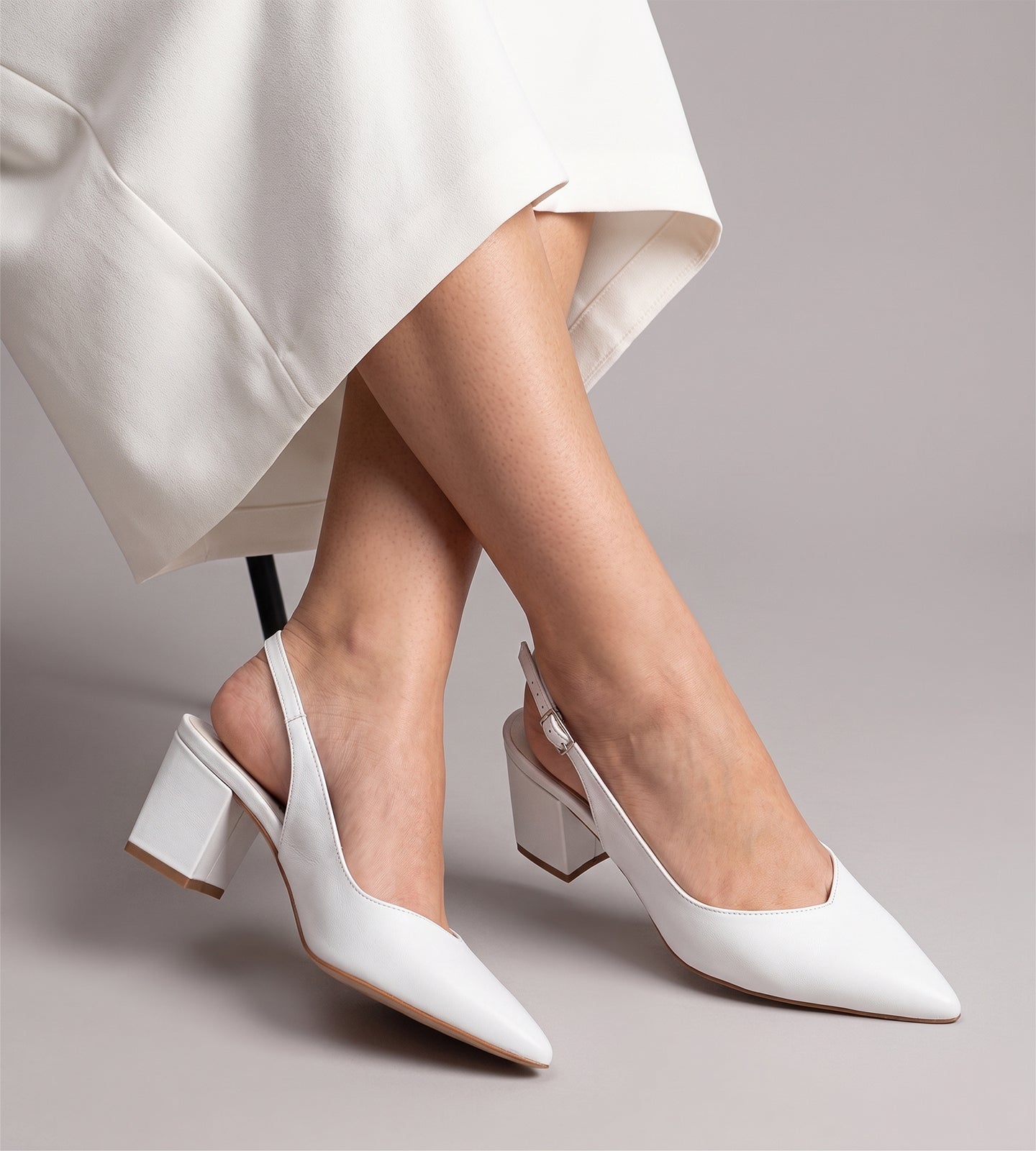 Scarpin Noiva Slingback Couro Branco