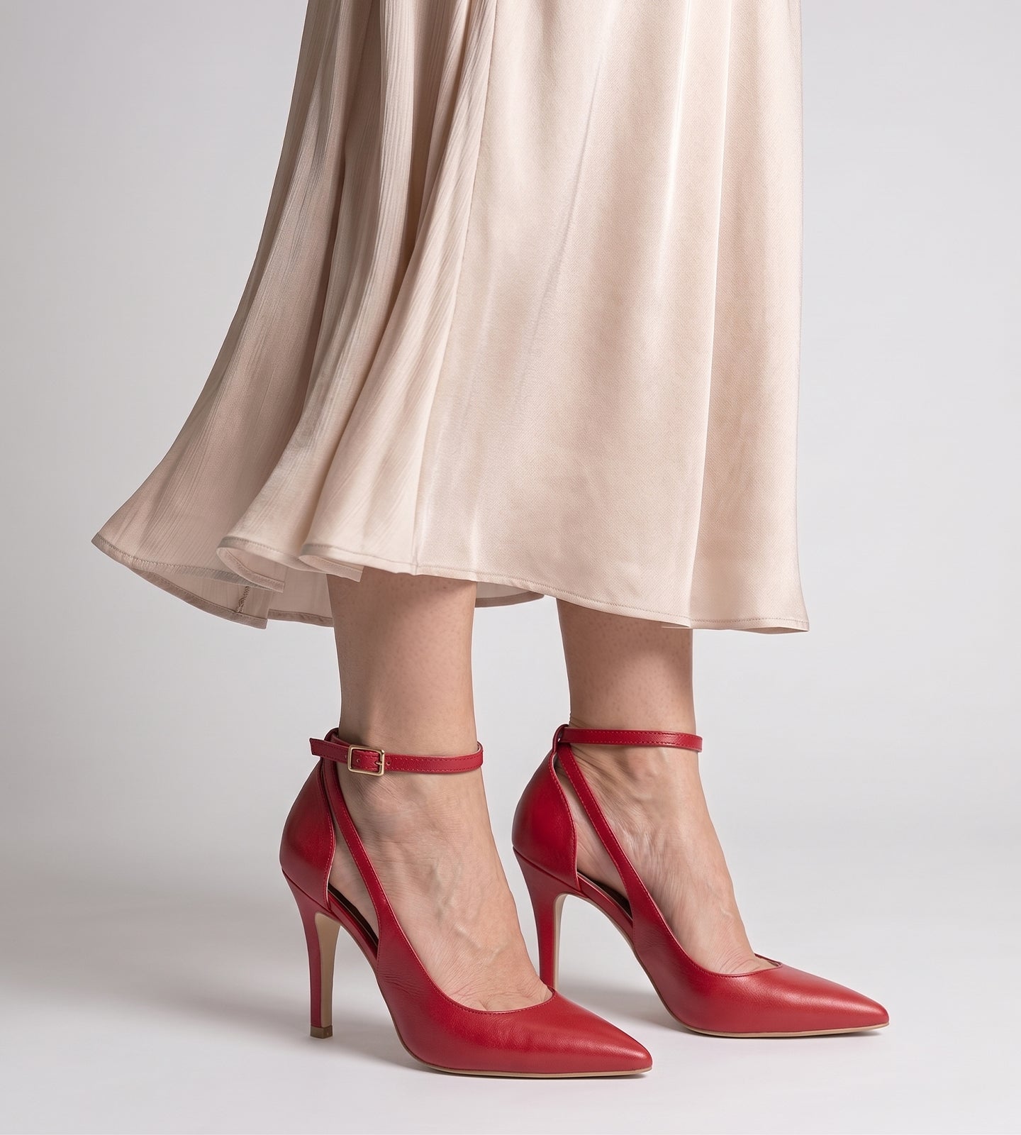 Scarpin Corte Latertal Couro Vermelho
