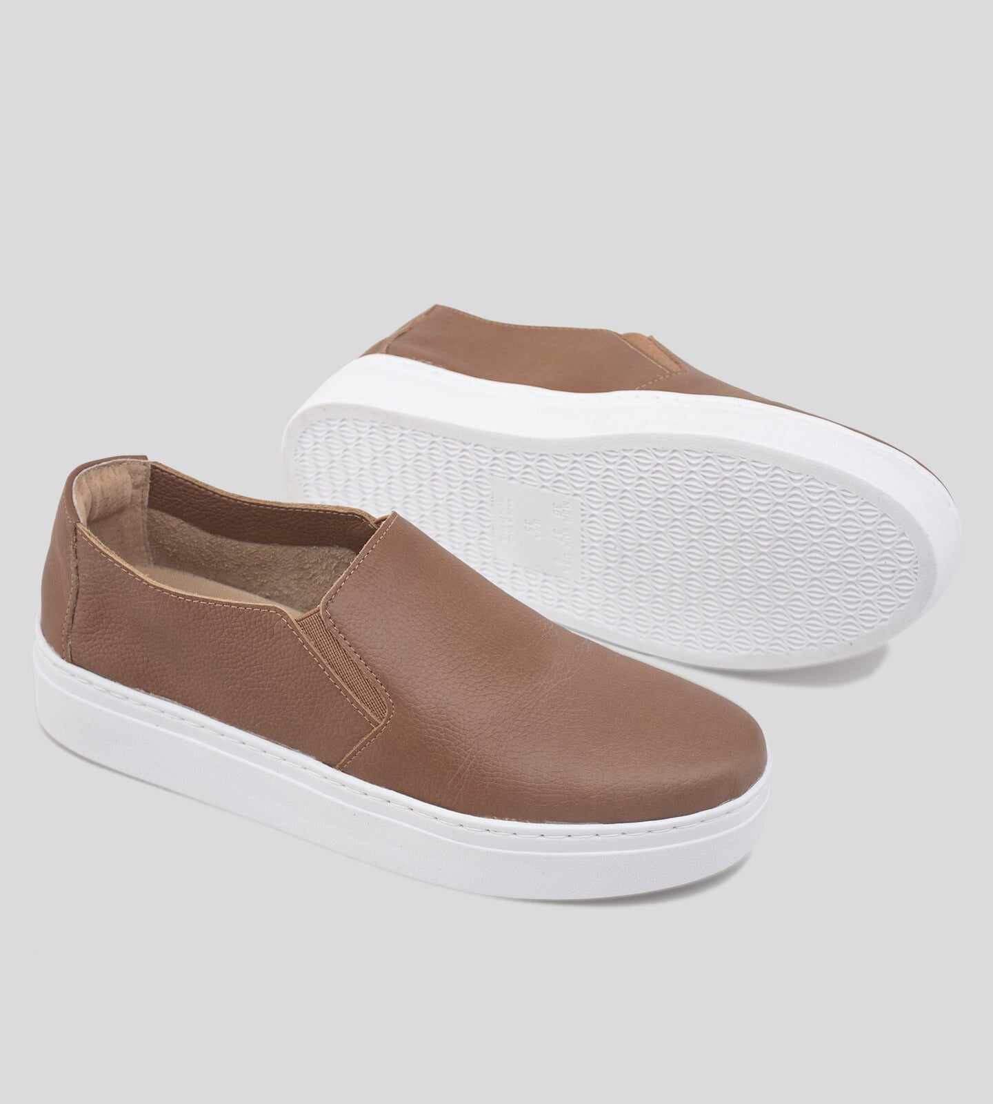 Tênis Slip-on Couro Marrom